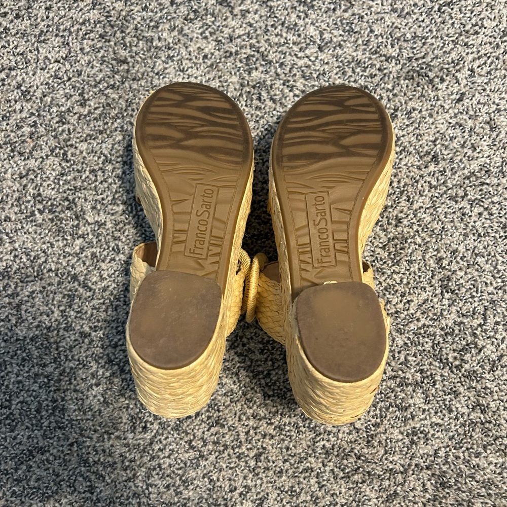 Franco Sarto Woven Platform Sandals in Natural Straw - Picture 5 of 6